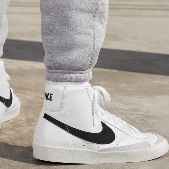 Nike - Blazer Mid "77 Vintage Size 8.5 - White, Black - Picture 3 of 11